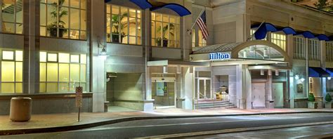 Iconic Portland Hotel - Hilton Portland Downtown