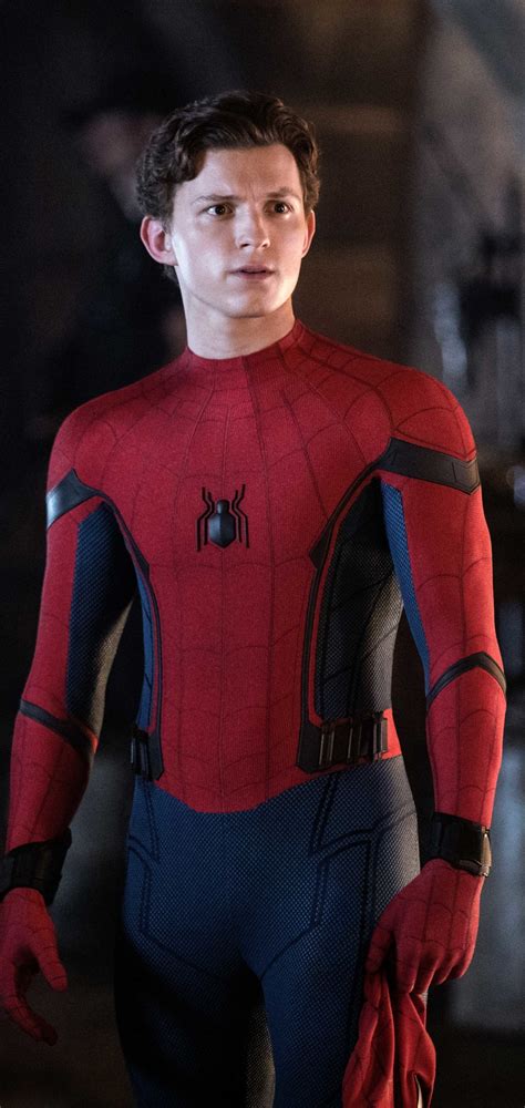 1080x2280 Resolution Tom Holland As Spiderman In Far From Home One Plus ...