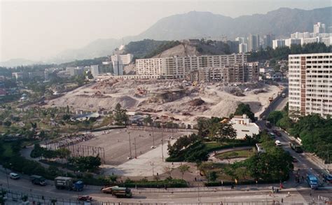 Kowloon Walled City: Life in the City of Darkness