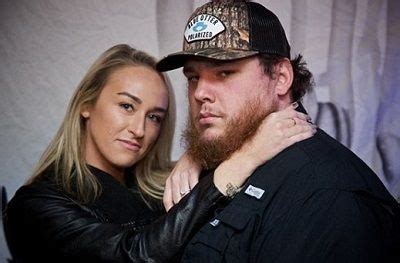 Luke Combs Biography, Age, Wiki, Height, Weight, Girlfriend, Family & More