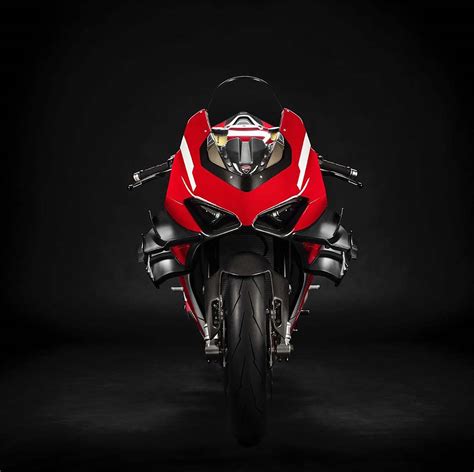 Here Are the First Photos of the Ducati Superleggera V4 - Asphalt & Rubber