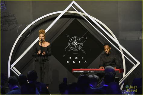 Tori Kelly Performs New Songs at Pencils of Promise Gala 2018 | Photo ...