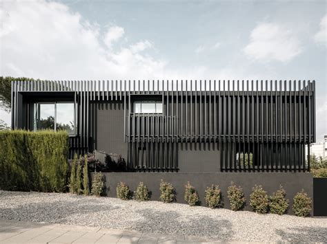 The Black House / MDAMMM + The Black House Studio | ArchDaily Perú