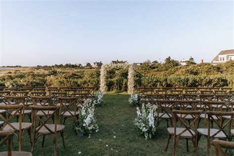 Cape Cod Area Weddings | The Wauwinet | Lauren & Ian