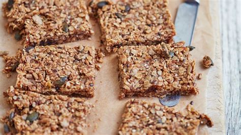 Nut butter breakfast bars – Michael Mosley’s Fast 800 diet - The Mail