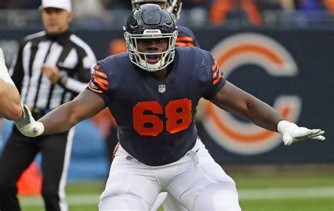 Bears Receive Word on James Daniels' Pectoral Injury, Status