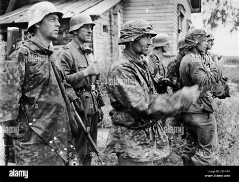 Norwegian volunteers of the Waffen-SS on the Eastern Front, 1942 Stock Photo: 48337641 - Alamy