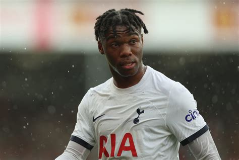 Pundit now says he would start 20-year-old Tottenham man over £32m Arsenal star