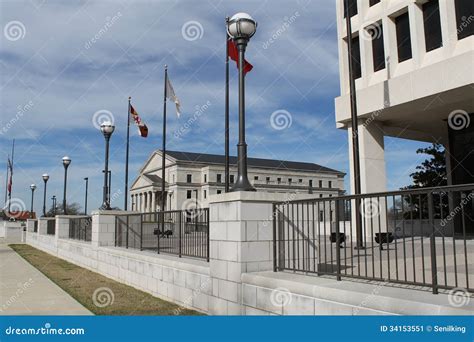 Mississippi Supreme Court Building Stock Image - Image of white, landscape: 34153551