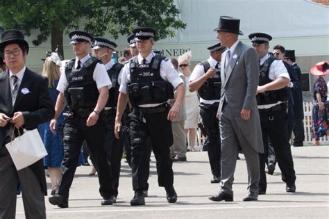 Thames Valley Police to send armed officers to Royal Ascot | getreading