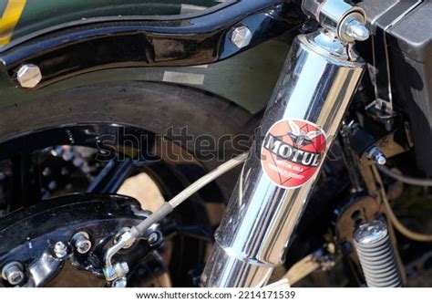 Motor Oil Logo: Over 3,912 Royalty-Free Licensable Stock Photos | Shutterstock