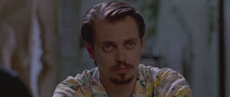 Steve Buscemi nei panni di Mr. Pink in una scena de Le Iene: 244732 - Movieplayer.it