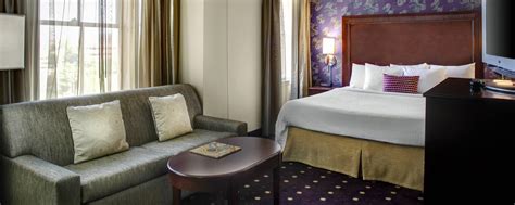 Kansas City Plaza Hotels | Courtyard by Marriott Kansas City Country ...