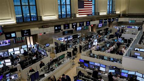 S&P 500 slips as grim retail sales data overshadows trade hopes - SABC News