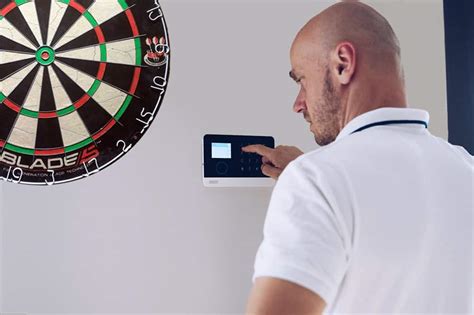 Sporting Goods Darts Hanging Dartboard Digital Touchpad Electronic Darts Scorer Scoring LCD ...