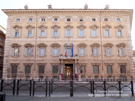 Piazza Navona Rome: Interesting facts, fountain and restaurants : HelpTourists in Rome