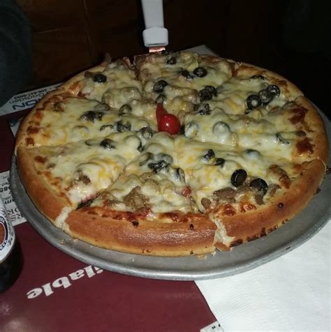 This Road Trip Takes You To The Best Pizza Restaurants In Alabama