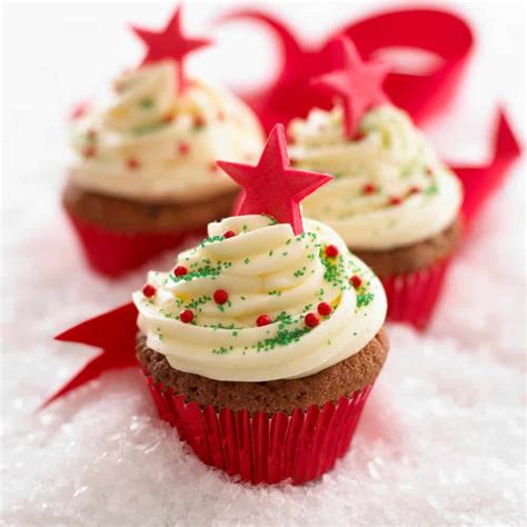 Holiday Deliciousness: Christmas Cupcakes That Are Perfect for the ...