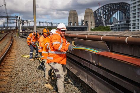 Harbour Bridge work marks halfway point for Sydney rail repair - Rail Express