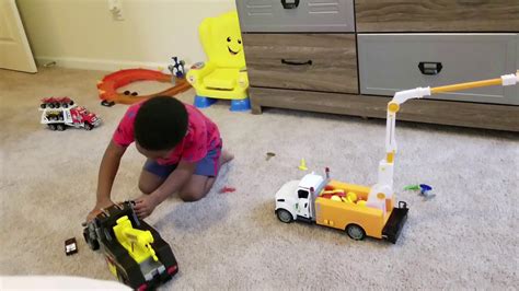 Toy Bucket Truck And Tow Truck Fun - YouTube