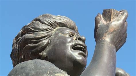 MLK 50: Fannie Lou Hamer statue stands tall so ‘nobody can look down ...