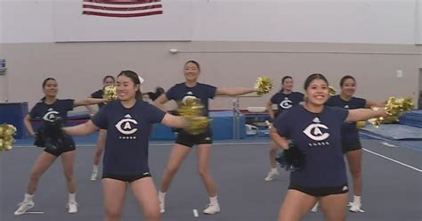 UC Davis hosts cheerleading clinic on annual Aggie Day - CBS Sacramento