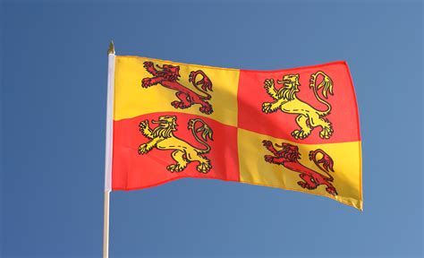 Hand Waving Flag Wales Royal Owain Glyndwr - 12x18" - Royal-Flags