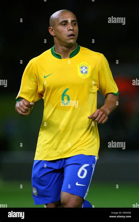 ROBERTO CARLOS BRAZIL & REAL MADRID WORLD CUP BERLIN GERMANY 13 June 2006 Stock Photo - Alamy