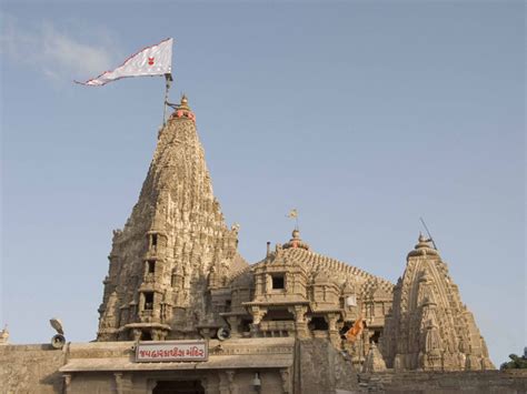 Dwarkadhish Temple in Dwarka Gujarat - History, Timings & Address