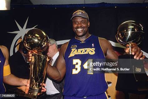 Shaquille O'neal Trophy Photos and Premium High Res Pictures - Getty Images