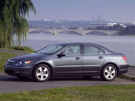 2005 ACURA RL | Car Insurance Information