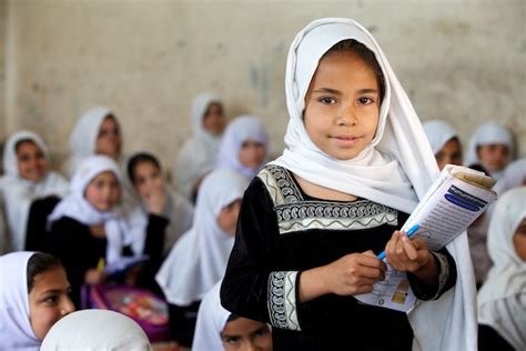 Afghanistan-Girls' Education - Richard Wainwright Photography