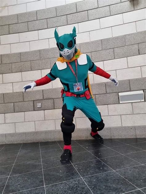 Vigilante deku cosplay | Male cosplay, Cosplay, My hero academia episodes