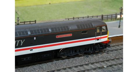 Class 47 Intercity Swallow Hornby R587 Nothamptonshire OO Gauge Locomotive