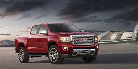 2017 GMC Canyon Denali is Small Truck with Big Luxury [Preview] - The Fast Lane Truck