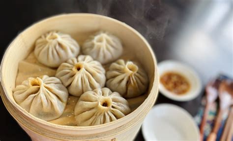 How to Make Soup Dumplings (Xiaolongbao 小笼包） - ThousandLemons