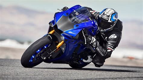 Yamaha YZF-R1 Terbaru Kemungkinan Akan Datang Tahun 2023 - blackxperience.com