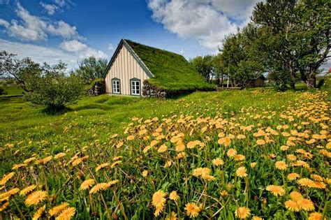 The Last Turf Church of Hof, Iceland | Amusing Planet