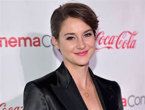 Shailene Woodley's Engagement Ring From Aaron Rodgers Cost a Pretty Penny