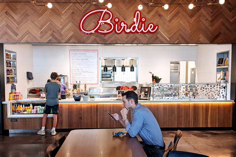 Downtown Dallas Lunch Doesn’t Get Much Better Than the Chicken Sandwiches at Birdie - D Magazine