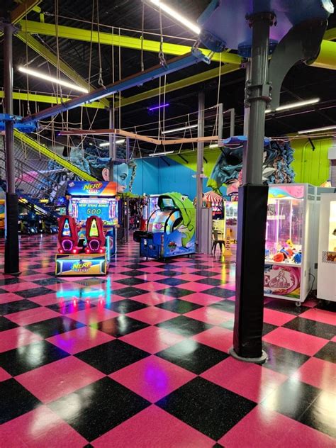 Flying Squirrel Trampoline Park - Weston | Photos