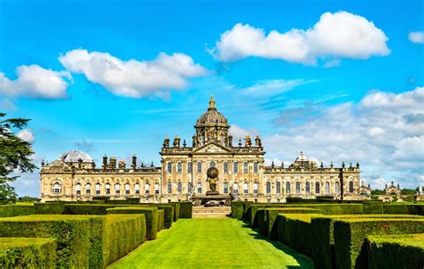 The 5 Best Castles in North Yorkshire (+ Haunted Castles in Yorkshire!)