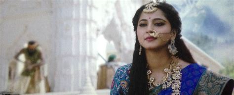 Anushka Shetty Goddess Looks Is Charismatic In Bahubali 2