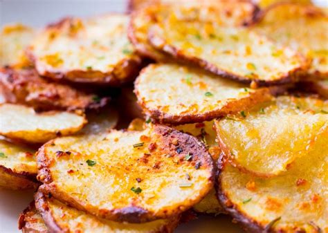 Parmesan Rosemary Air Fryer Roasted Potatoes-6 ingredients - No Plate ...