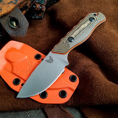 Small and sturdy, the Benchmade 15017-1 Hidden Canyon Hunter is built ...