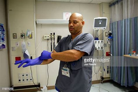 Miami Va Medical Center Photos and Premium High Res Pictures - Getty Images