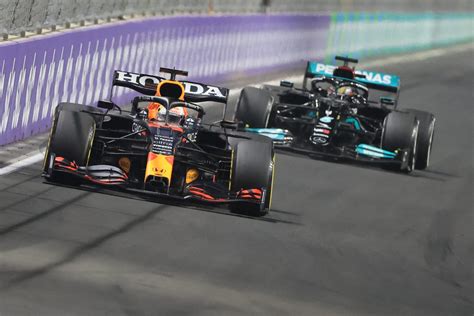 Formula 1: How Lewis Hamilton can beat Max Verstappen but still lose