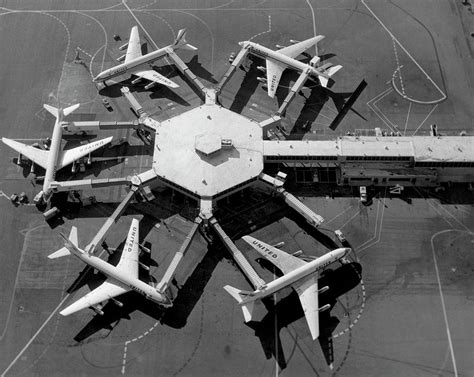 United Air Lines Hub Photograph by Underwood Archives - Fine Art America