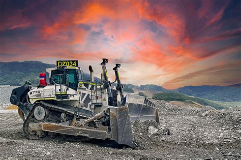 First PR 776 mining dozer in Indonesia | Liebherr