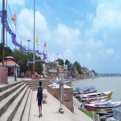 Assi Ghat - History, Sightseeing, Things To Do, How to Reach | Adotrip